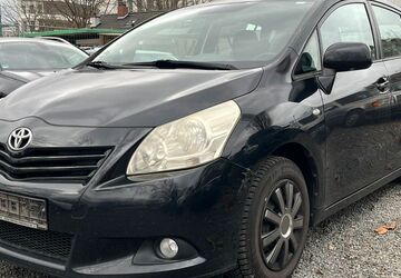 Toyota Verso 195.269 km 4.790 &euro; Frankfurt 65933