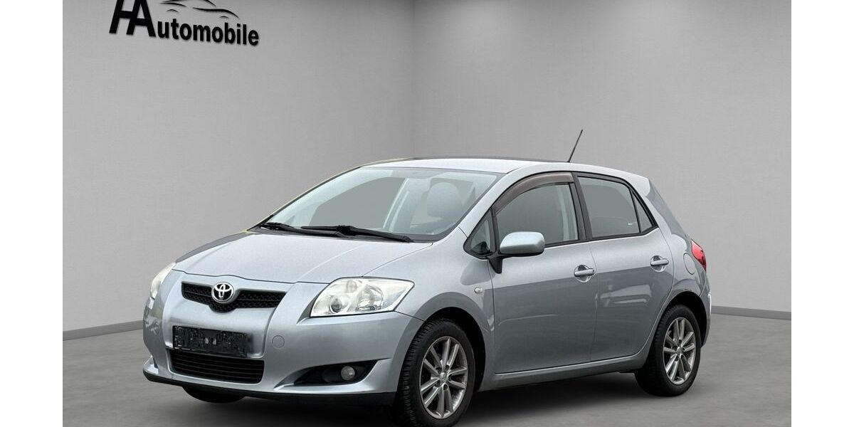 Toyota Auris 175.000 km 5.490 &euro; Schmitten im Taunus 61389