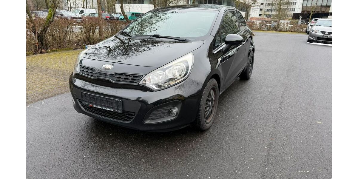 Kia Rio 118.507 km 5.790 &euro; Steinbach 61449