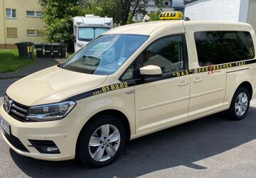 VW Caddy Maxi 241.000 km 15.950 &euro; Offenbach 63071