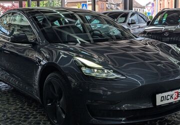 Tesla Model 3 69.667 km 29.980 &euro; Dieburg 64807