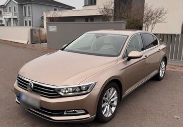 VW Passat 100.500 km 15.999 &euro; Frankfurt am Main 60488