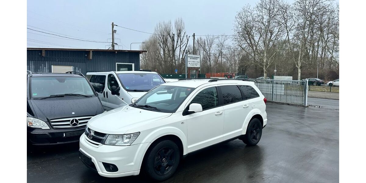 Fiat Freemont 205.000 km 5.999 &euro; Frankfurt am Main 60486