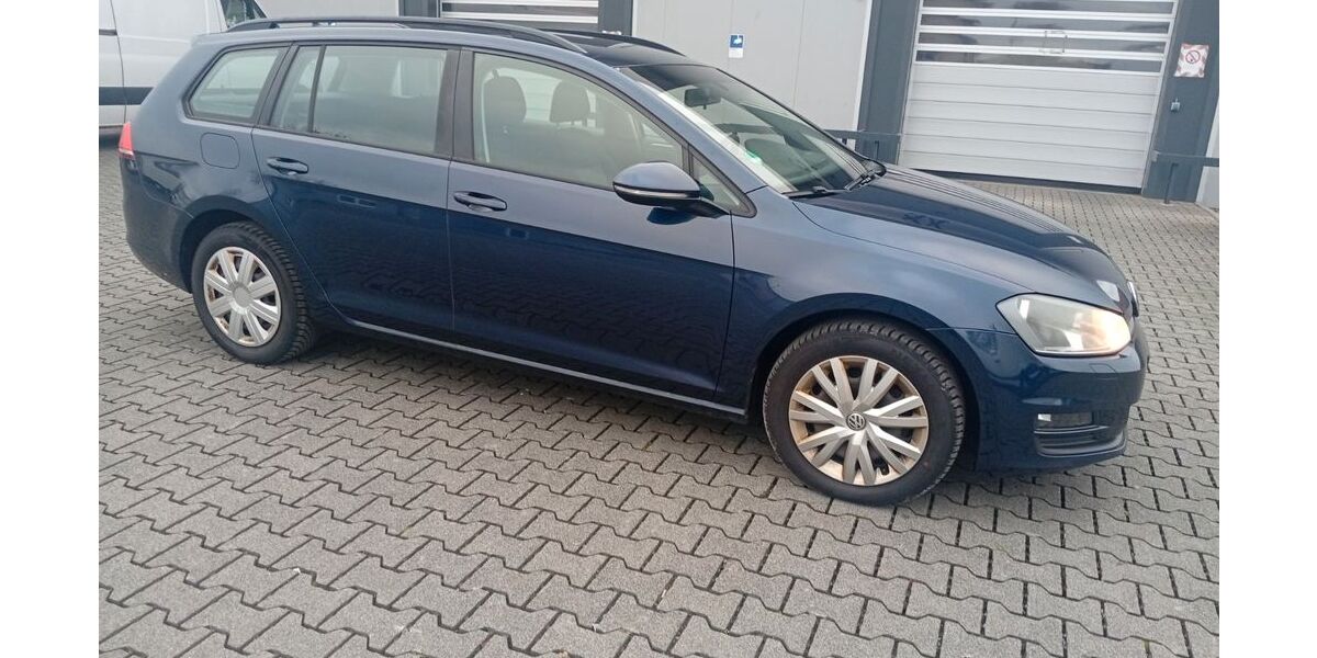 VW Golf 299.500 km 4.900 &euro; Hanau 63452
