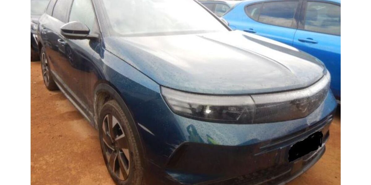 Opel Grandland (X) 17.668 km 25.980 &euro; Rüsselsheim 65428