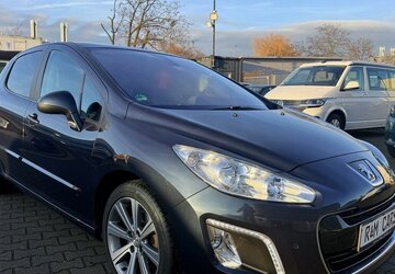 Peugeot 308 1.6 Turbo Allure/2Hd/Scheckh. 108.000 km 6.190 &euro; Frankfurt 60386