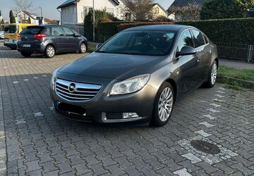 Opel Insignia 125.000 km 7.990 &euro; Rüsselsheim 65428