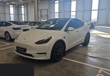 Tesla Model Y 41.577 km 38.000 &euro; Hanau 63457