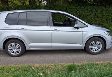 VW Touran 156.100 km 14.500 &euro; Frankfurt 60489