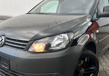 VW Caddy 234.200 km 6.490 &euro; Rüsselsheim 65428