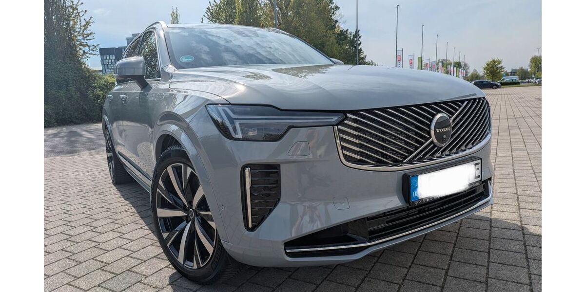 Volvo XC90 11.000 km 68.900 &euro; Kronberg 61476