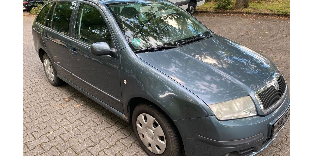 Skoda Fabia 250.900 km 800 &euro; Frankfurt 60529