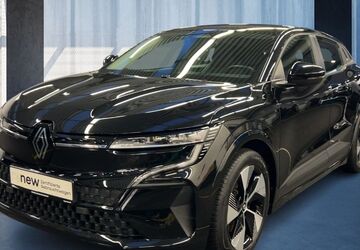 Renault Megane E-TECH 41.524 km 16.950 &euro; Frankfurt / Main 60314
