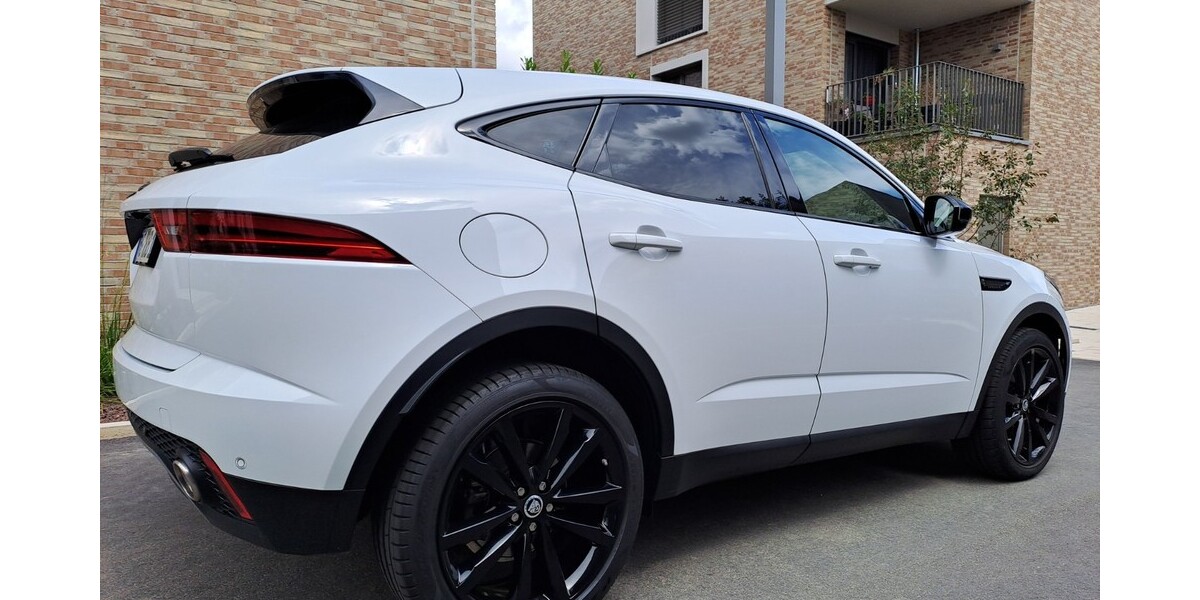 Jaguar E-Pace 103.950 km 23.750 &euro; Frankfurt am Main 60311