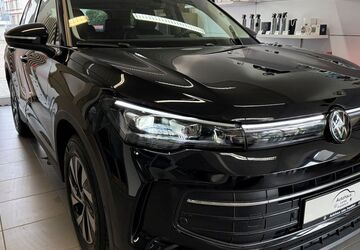 VW Tiguan 2.850 km 36.990 &euro; Frankfurt 60489