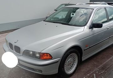 BMW 523 330.000 km 4.300 &euro; Neu-Isenburg 63263