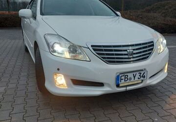 Toyota Crown 79.600 km 10.500 &euro; Niddatal 61194
