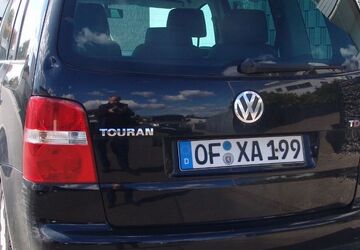 VW Touran 196.000 km 1.250 &euro; Offenbach 63069