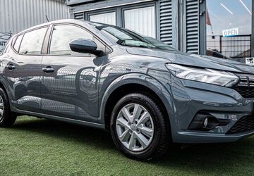 Dacia Sandero 13.340 km 16.799 &euro; Rüsselsheim 65428