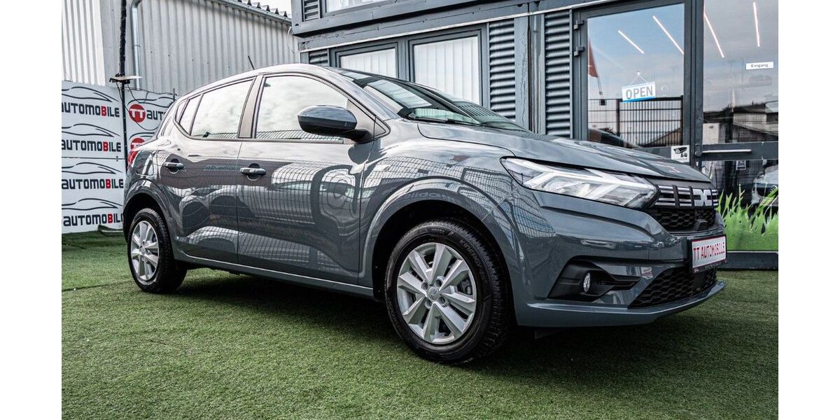 Dacia Sandero 13.340 km 16.799 &euro; Rüsselsheim 65428