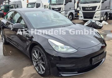 Tesla Model 3 130.000 km 20.990 &euro; Mühlheim am Main 63165