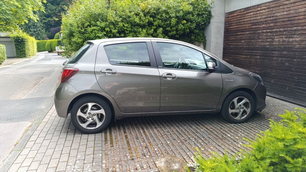 Toyota Yaris 110.000 km 11.499 &euro; Oberursel 61440