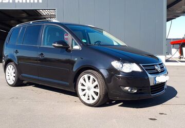VW Touran 182.000 km 8.000 &euro; Neu Anspach 61267