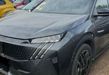 Peugeot 5008 14.735 km 32.480 &euro; Rüsselsheim 65428