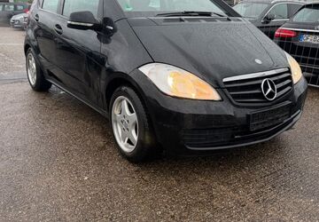 Mercedes-Benz A 160 98.000 km 3.999 &euro; Frankfurt am main 60386
