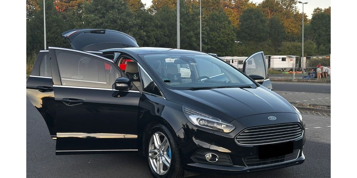 Ford S-Max 226.000 km 8.750 &euro; Hanau 63456