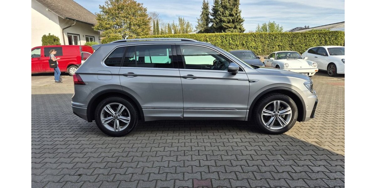 VW Tiguan Highline BMTStart-Stopp 61.222 km 22.790 &euro; Rodgau 63110