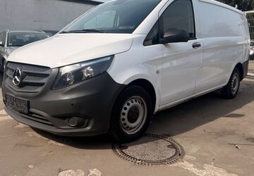 Mercedes-Benz Vito 114.000 km 11.900 &euro; FRANKFURT 65933
