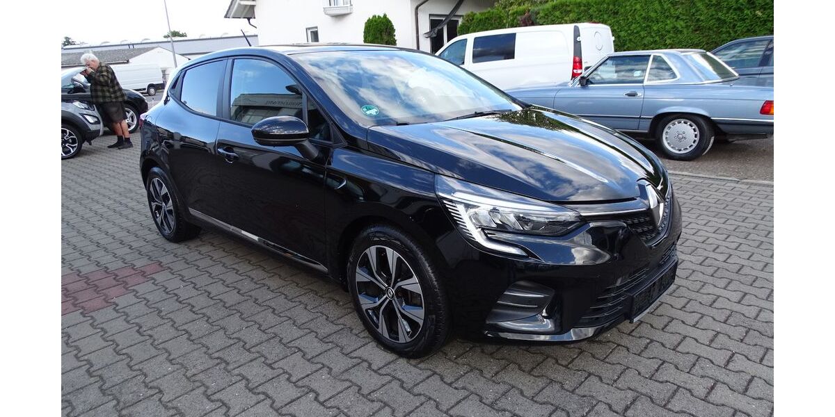 Renault Clio 31.015 km 12.490 &euro; Rodgau 63110