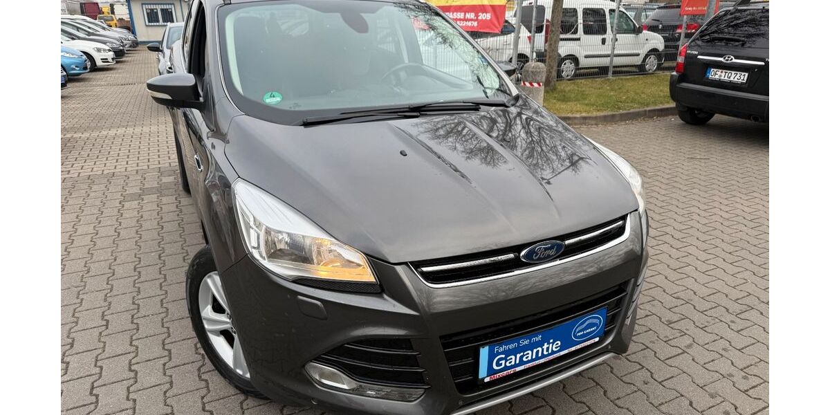 Ford Kuga 164.851 km 9.650 &euro; Offenbach 63071