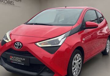 Toyota Aygo (X) 105.950 km 7.990 &euro; Bruchköbel 63486