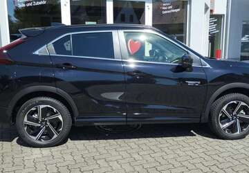 Mitsubishi Eclipse Cross 10.800 km 26.999 &euro; Mainhausen 63533