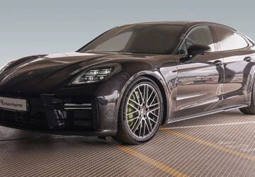 Porsche Panamera 22.500 km 141.960 &euro; Frankfurt 60314