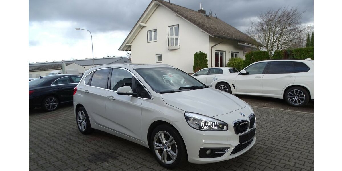 BMW 218 Active Tourer d Panoramadach, Leder, LED Schei 114.982 km 14.790 &euro; Rodgau 63110