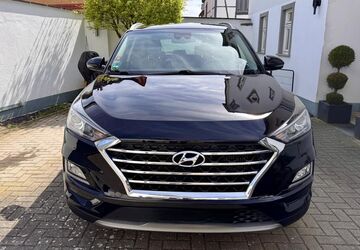 Hyundai TUCSON 95.000 km 16.500 &euro; Hofheim 65719