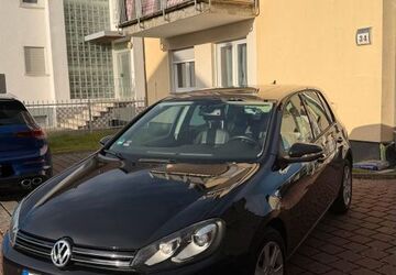 VW Golf 140.000 km 5.899 &euro; Groß Gerau 64521