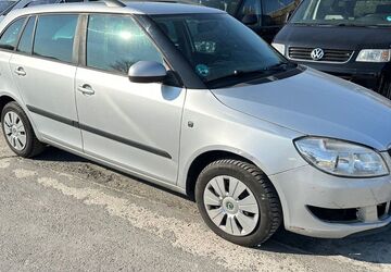 Skoda Fabia 238.978 km 1.990 &euro; Frankfurt am Main 65933