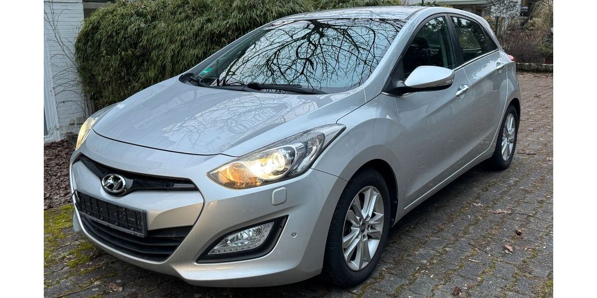 Hyundai i30 124.100 km 9.790 &euro; Frankfurt am Main 60488