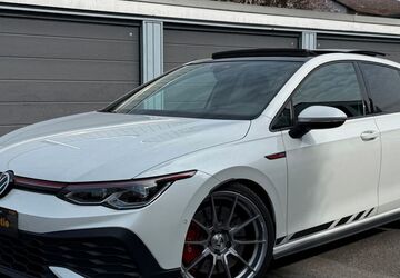 VW Golf 96.000 km 28.950 &euro; Bad-Homburg,in der Nähe Frankfurt am Main 61350