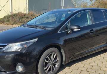 Toyota Avensis 212.000 km 5.800 &euro; Erlensee, Stadt 63526