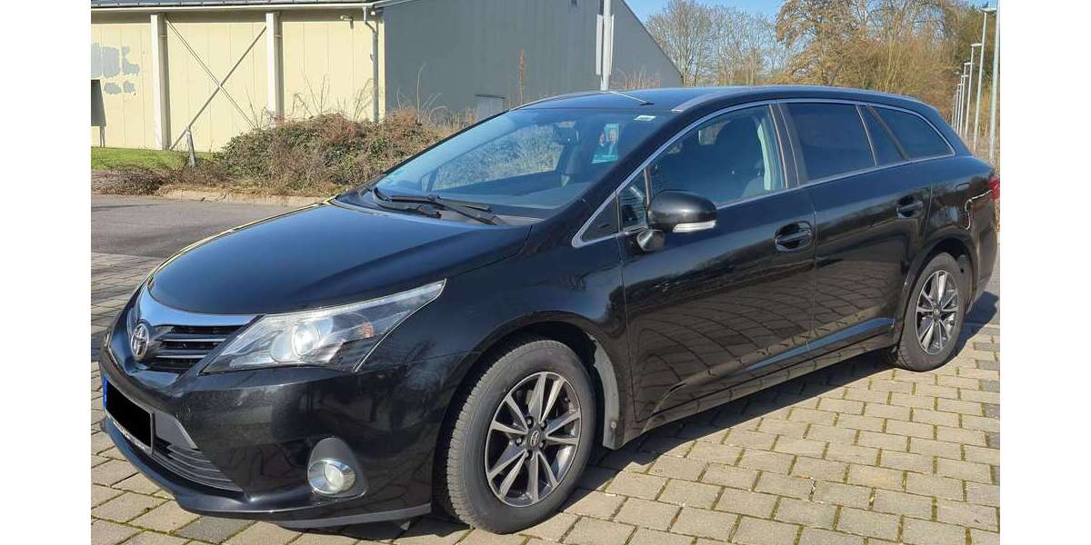 Toyota Avensis 212.000 km 5.800 &euro; Erlensee, Stadt 63526