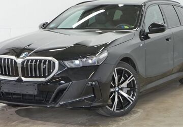 BMW i5 5.328 km 64.989 &euro; Hainburg 63512