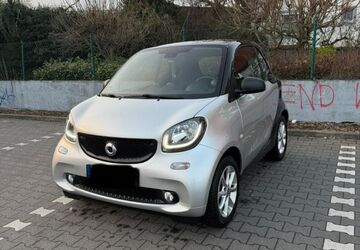 Smart ForTwo 77.500 km 10.900 &euro; Frankfurt 60438