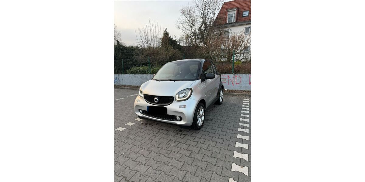 Smart ForTwo 77.500 km 10.900 &euro; Frankfurt 60438