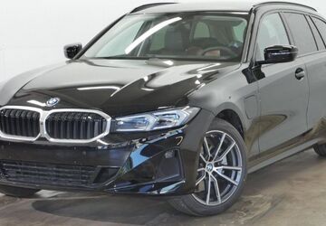 BMW 330 2.417 km 46.898 &euro; Rödermark 63322