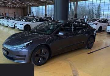 Tesla Model 3 23.045 km 31.900 &euro; Hanau 63457
